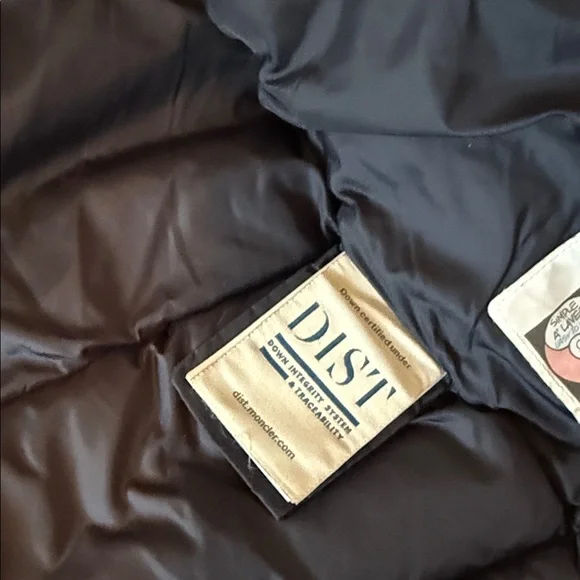 Moncler Dark Blue Puffer Jacket with Detachable Fur Trim Hood 4T Authentic - Picture 7 of 9